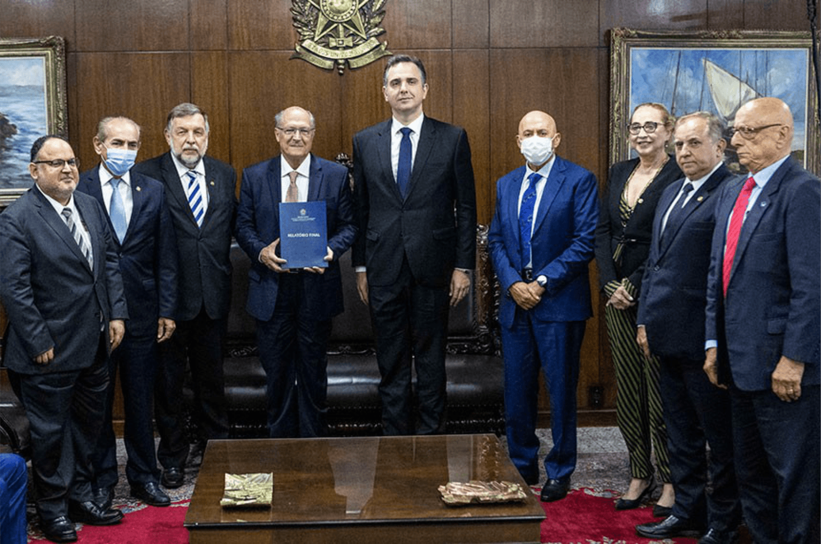 Subcomissão entrega recomendações sobre educação à equipe de transição