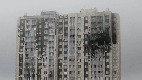 Ucrânia lança ataque com drones contra Moscou e atinge refinaria de petróleo