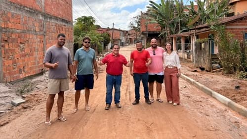 Maraú inicia pavimentação de 100% do bairro dos Nativos, em Saquaíra