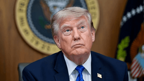 Trump suspende ataque contra o Irã e condiciona decisão a acordo de paz