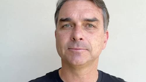 Flávio Bolsonaro é investigado por envio de R$ 200 mil em emenda a projeto ligado a miliciano