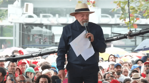 Lula afirma que agronegócio deveria apoiar governo diante de recursos destinados ao setor