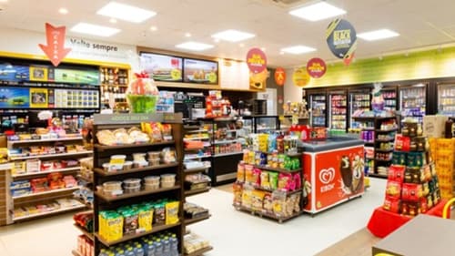 7-Eleven anuncia fechamento de 645 lojas em meio a reestruturação global