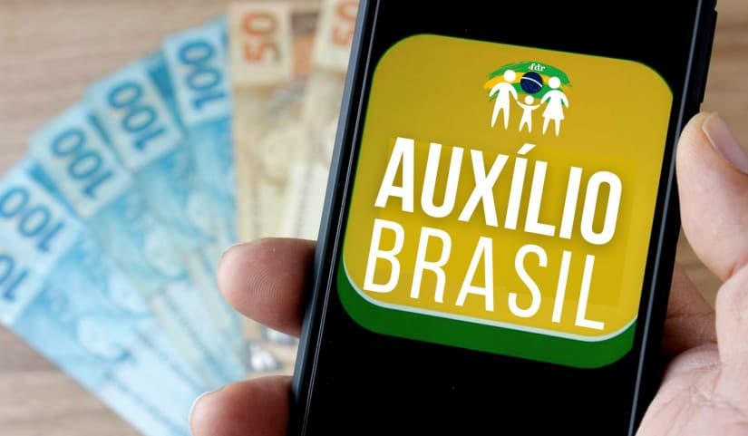 Pagamentos de fevereiro do Auxílio Brasil começam nesta segunda;confira o calendário
